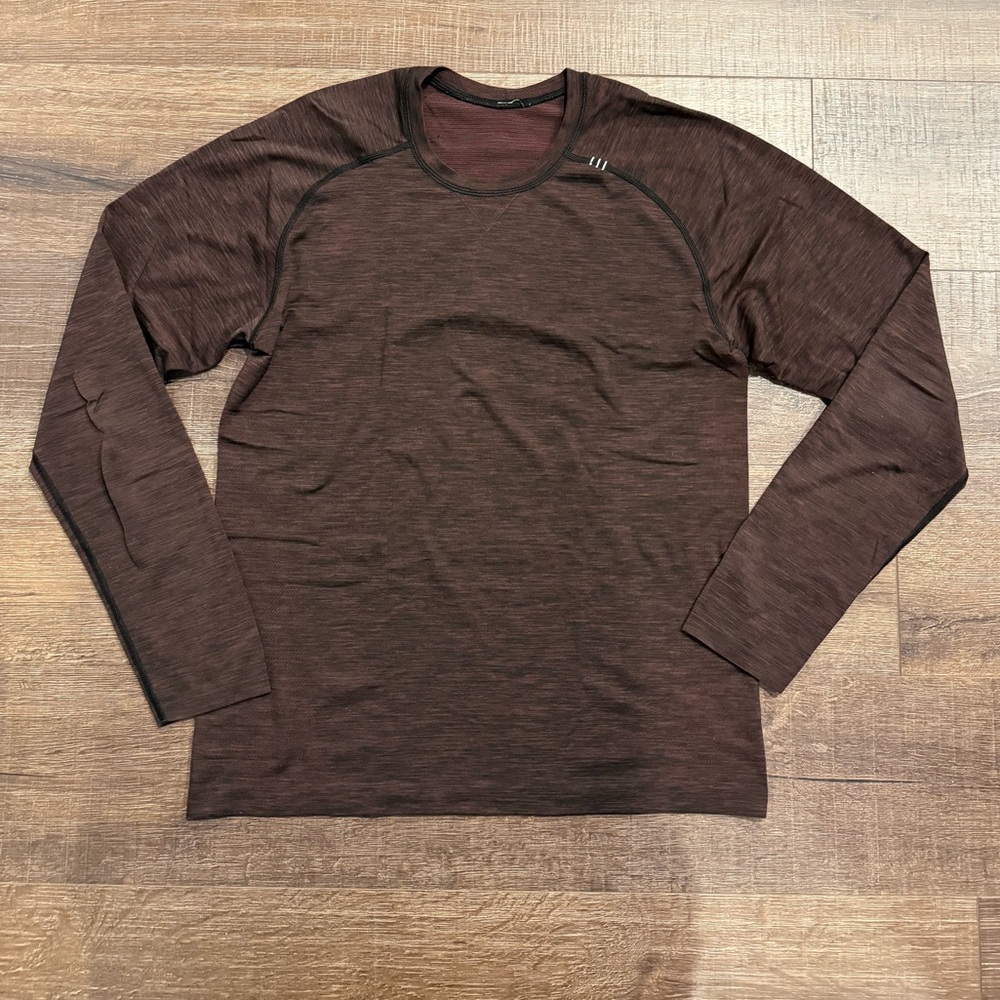 Lululemon | Metal Vent Tech LS
